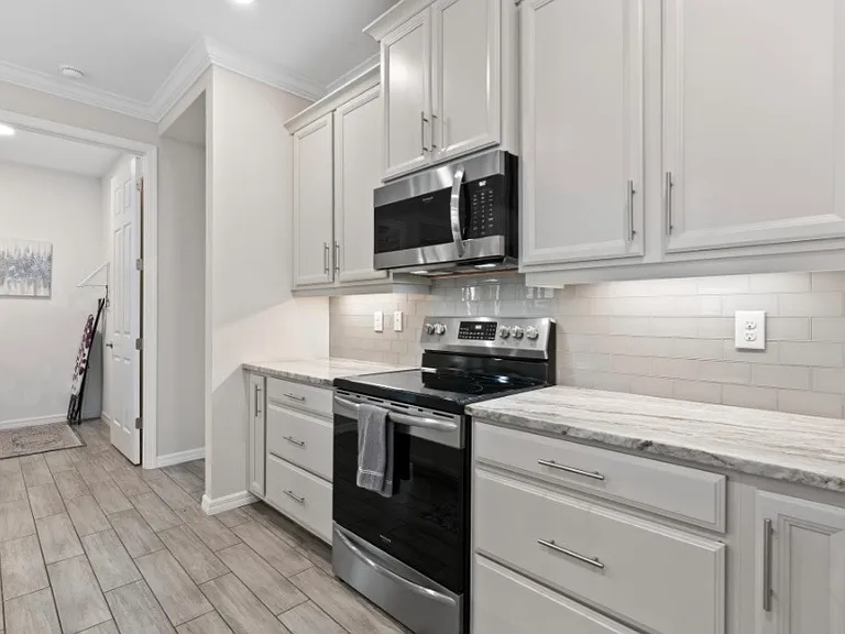 351 Toscavilla Blvd — Photo 10