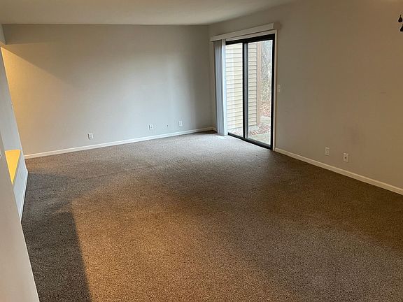 3rd image of 2757 Kragspough Ct