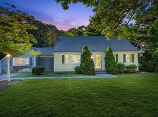 77 Robbins St, Barnstable, MA 02630
