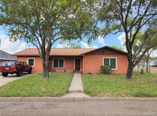 225 N Castillos Y Diamantes St, Mission, TX 78572