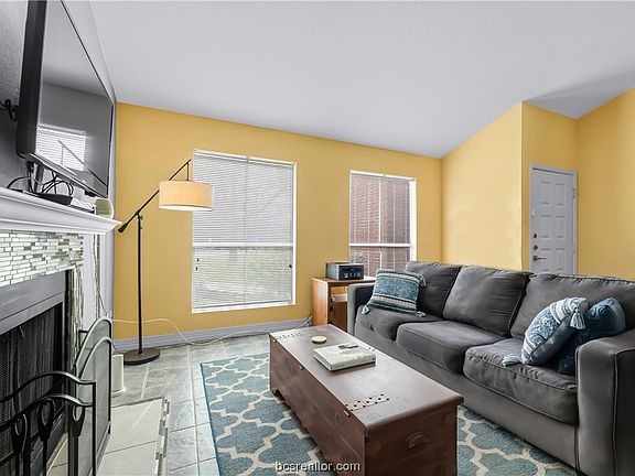 4th image of 1500 Olympia Way #34