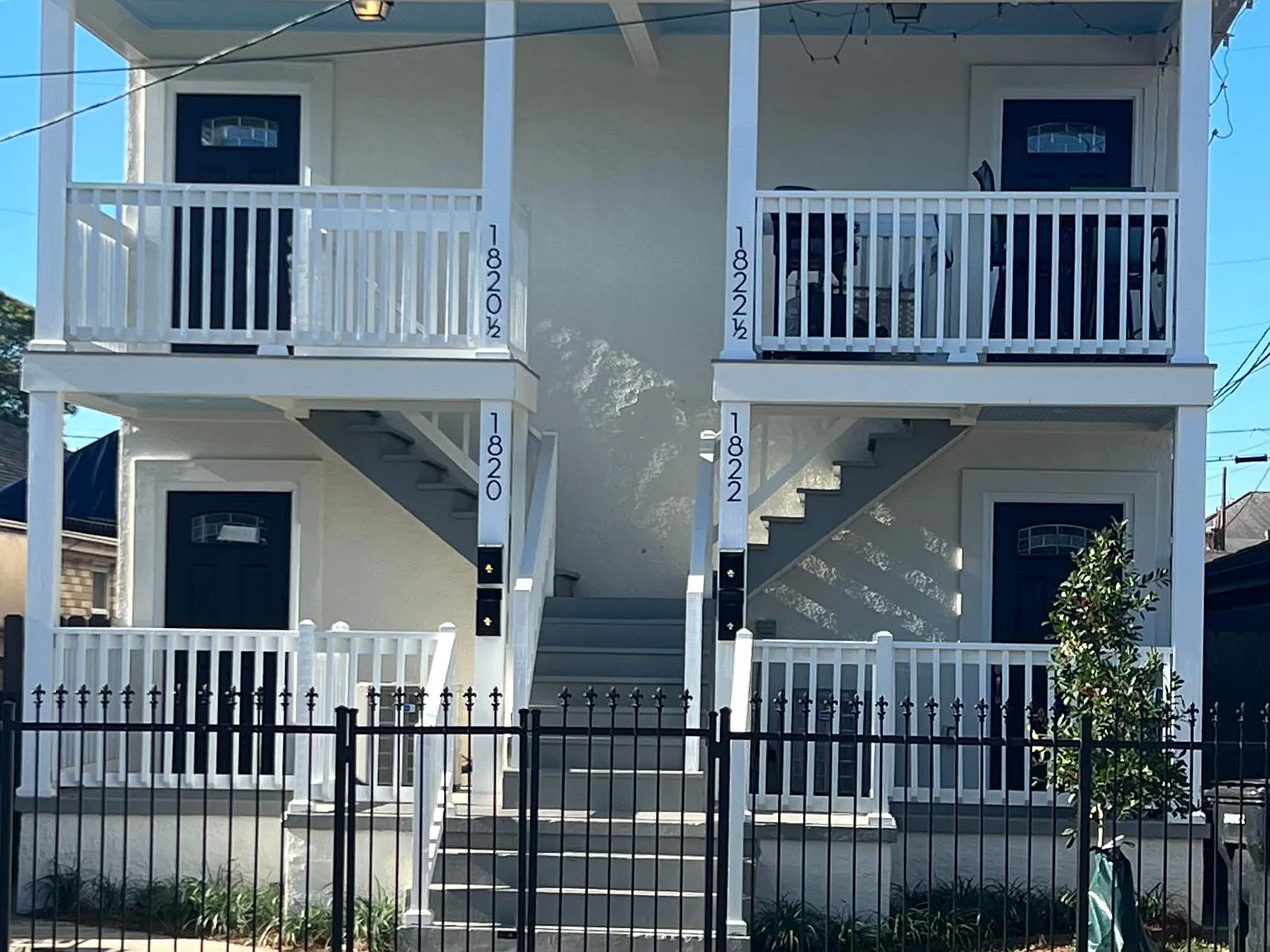1820 Lowerline St — Photo 2