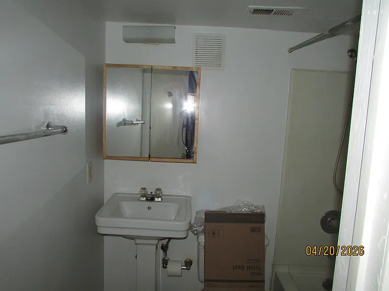 1518 W Lexington St #1/2 — Photo 11