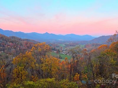 246 Calhoun Ridge Dr, Waynesville, NC, 28786