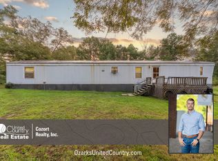 9440 Splitlimb Rd, Raymondville, MO 65555