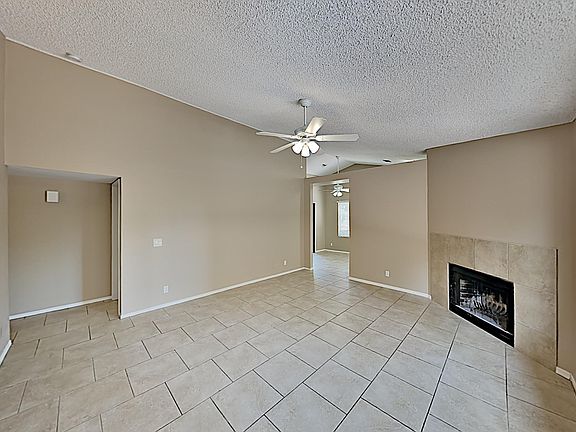 4th image of 921 S Val Vista Dr Unit 95