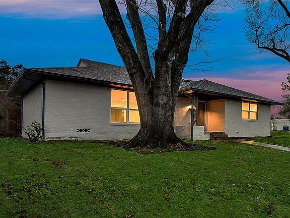 2nd image of 501 W Vista Dr