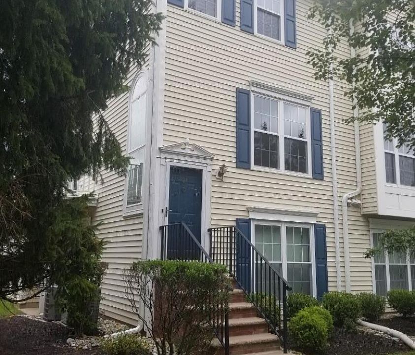1st image of 3207 French Dr