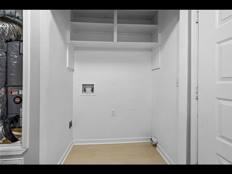 1419 E Sequoyah Ct — Photo 6