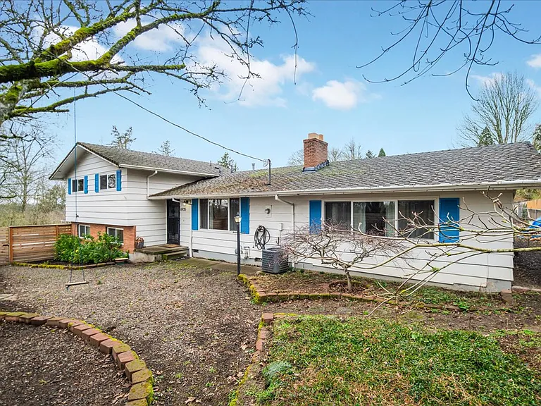 6935 SW Taylors Ferry Rd — Photo 4