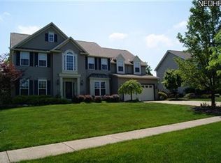 1058 Sugarhouse Ln, Medina, OH 44256