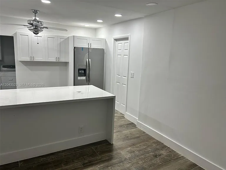 261 NW 49th St #A — Photo 28