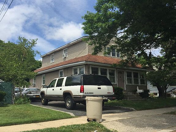 2nd image of 727 Stowe Ave