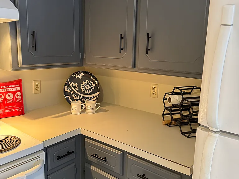 7505 Akron Ave #B — Photo 16