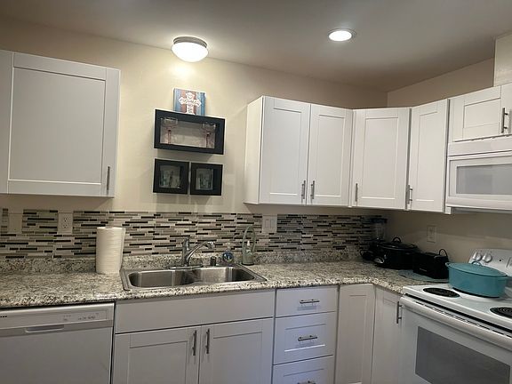 Full Electric Kitchen