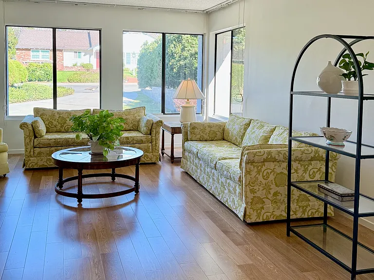 446 Stanford Dr — Photo 7