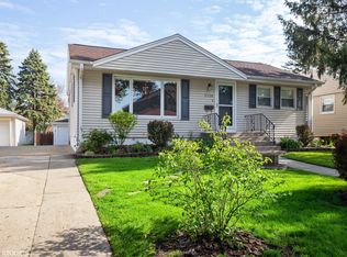 2128 Chase Ave, Des Plaines, IL 60018