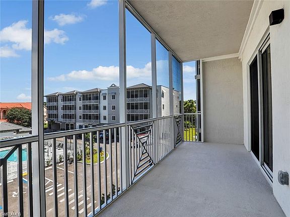 2nd image of 26600 Rosewood Pointe DR #201