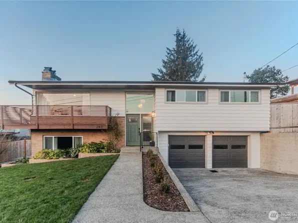 242 SW 186th Street, Normandy Park, WA 98166