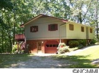 15 Oak Knoll Dr, Hendersonville, NC 28739