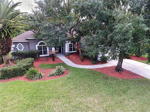 4th image of 103 Blue Creek Dr