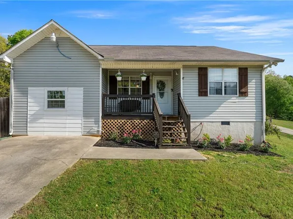 352 Buck Blvd SE, Calhoun, GA 30701