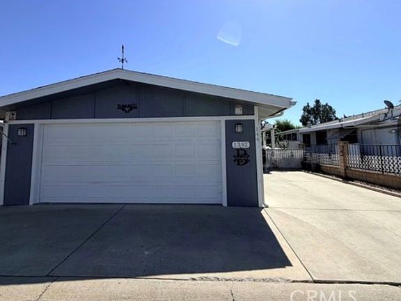 4th image of 1392 Lodgepole Dr