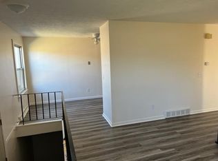 210 Taff Cir APT B, Louisville, OH