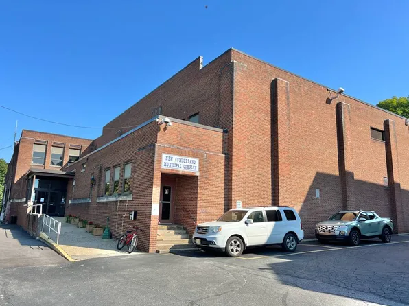104 N Court St, New Cumberland, WV 26047