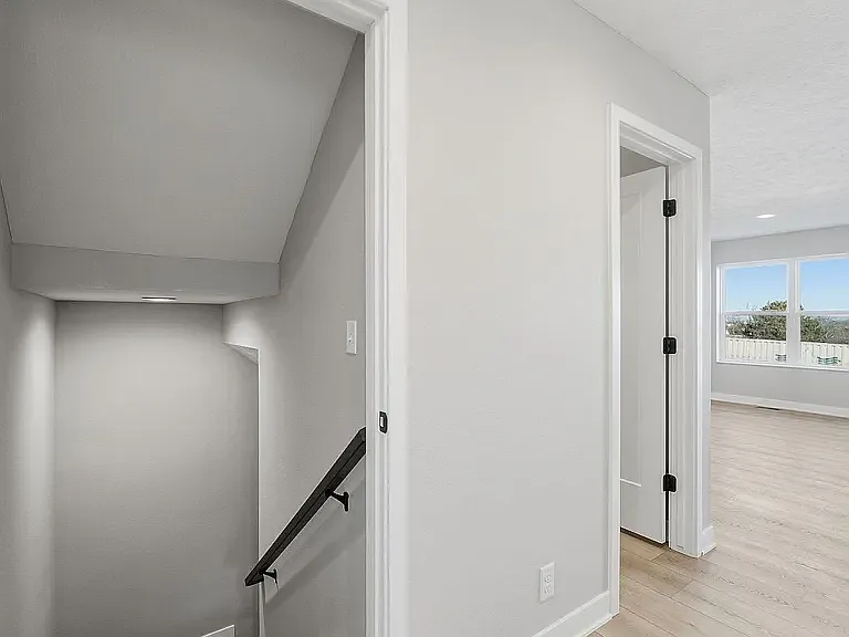 8911 Peregrine Rd — Photo 22