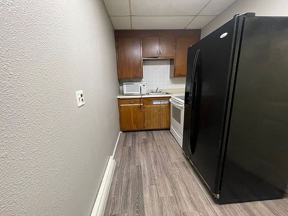 4th image of 622 Delafield St #6