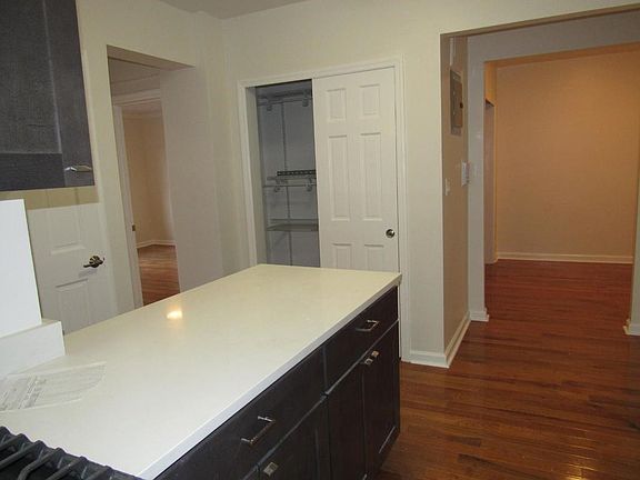 5th image of 6509 99th St APT 1Q