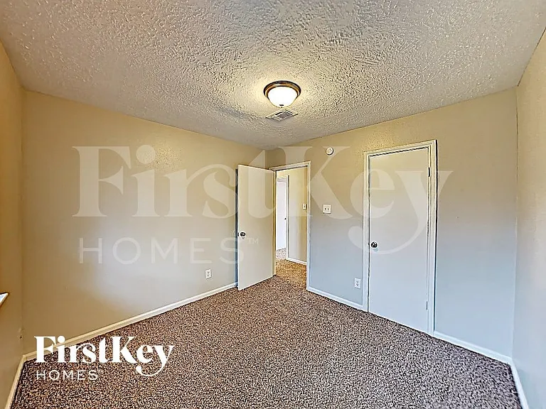 17326 Davenway Dr — Photo 10