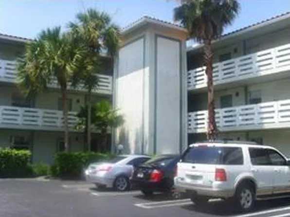 3222 NW 103RD Terrace #204-B, Coral Springs, FL 33065
