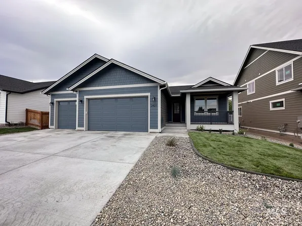 2421 E 3rd St, Moscow, ID 83843