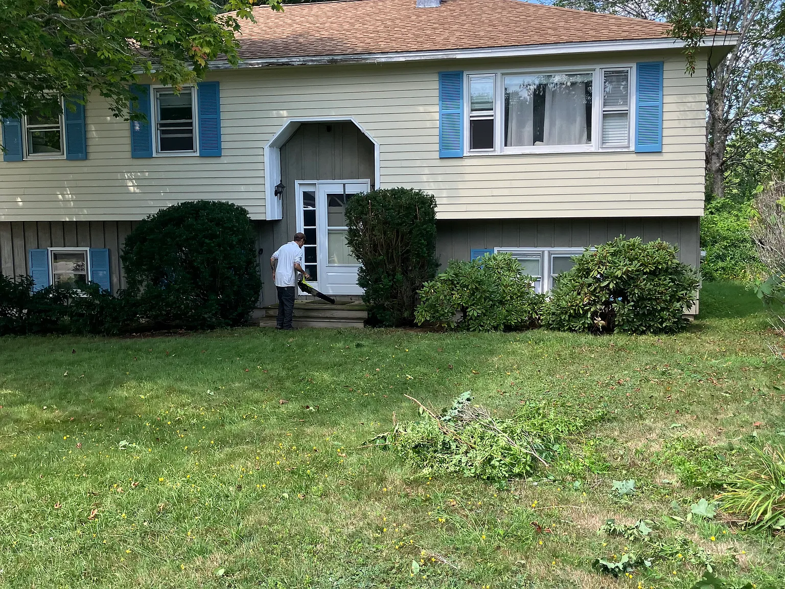 3 bed, 2612 sqft, $2,650 — Photo 1