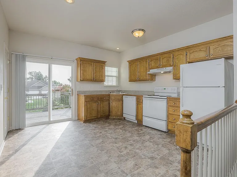 Persimmon Kitchen