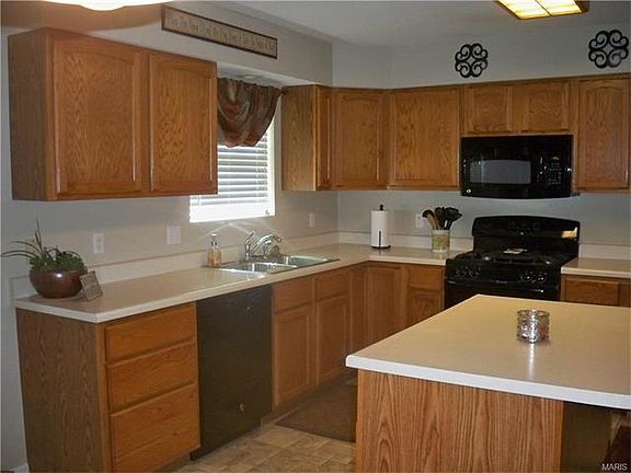 5th image of 1206 White Oak Ct