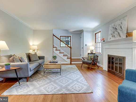 5th image of 6034 Washington Blvd