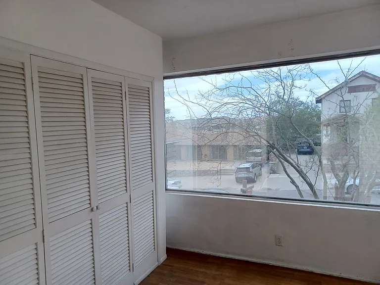 510 Randolph Dr #2 — Photo 2