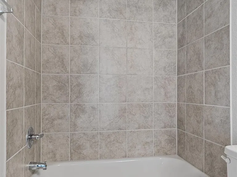 621 Running Creek Dr — Photo 26