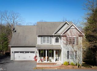 142 Waterside Ln, Cross Junction, VA 22625