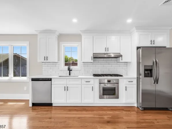 162 Closter Dock Rd #A, Closter, NJ 07624