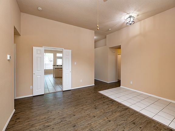 5th image of 3525 Brewster Dr
