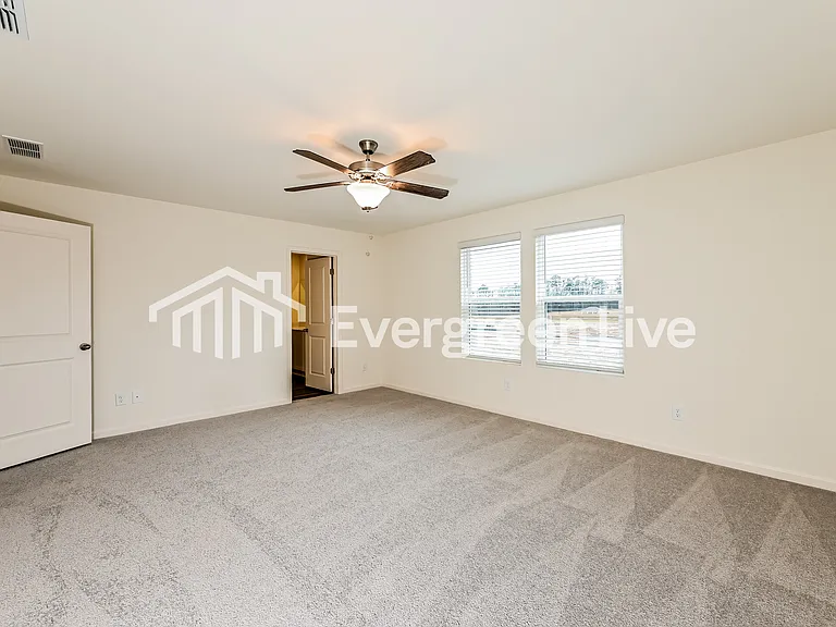 104 Rowlett Pl — Photo 5