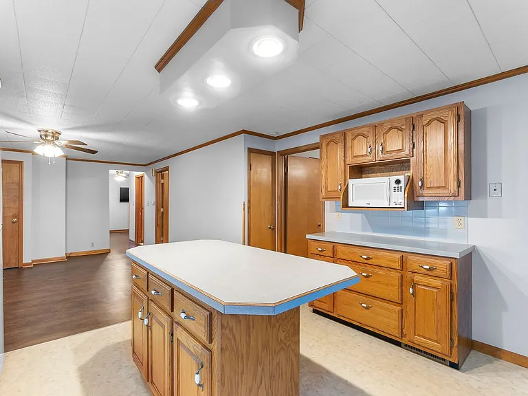 223 Daisy Ave — Photo 13