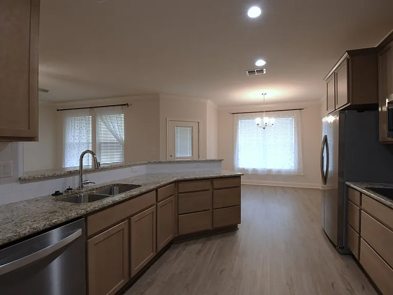 6067 Hamilton Meadows Way — Photo 12