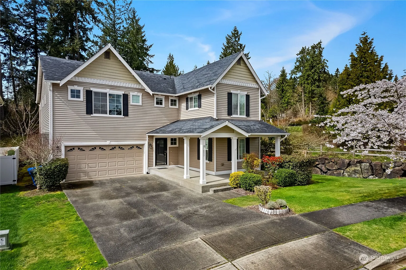 1097 Hiton Circle photo 1