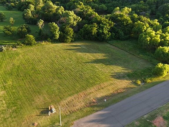 3rd image of 700 Windmill Ave Lot 31