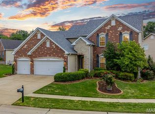 1316 Legacy Pointe Ln, Fenton, MO 63026